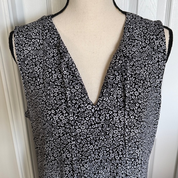 Michael Kors Black and White floral Patterned Midi Dress ruffle bottom Large - Picture 8 of 12